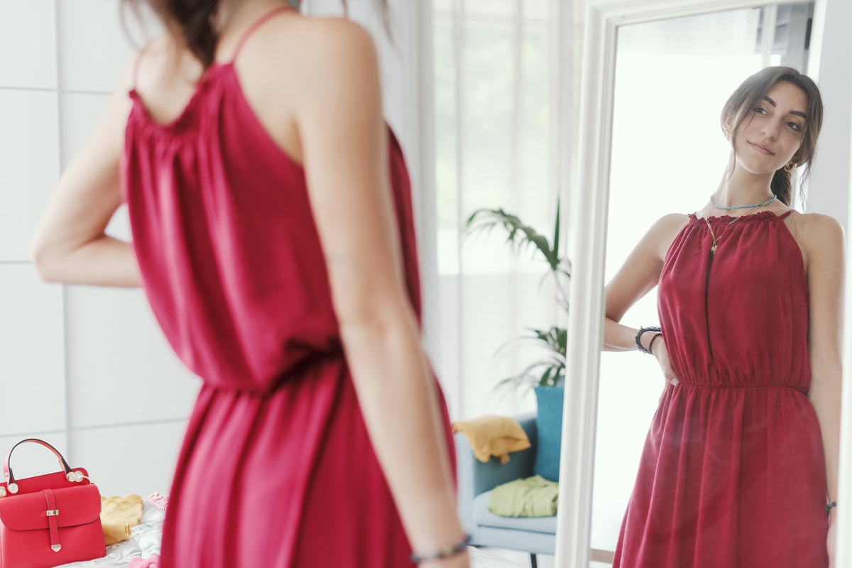 Niebanalne stylizacje na chrzciny w lecie - odważne kombinacje, które zaskoczą!